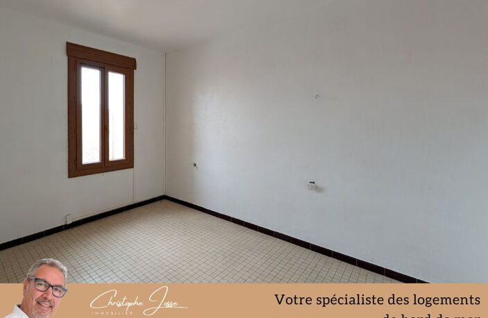 Immeuble de rapport vue port et mer — photo 5