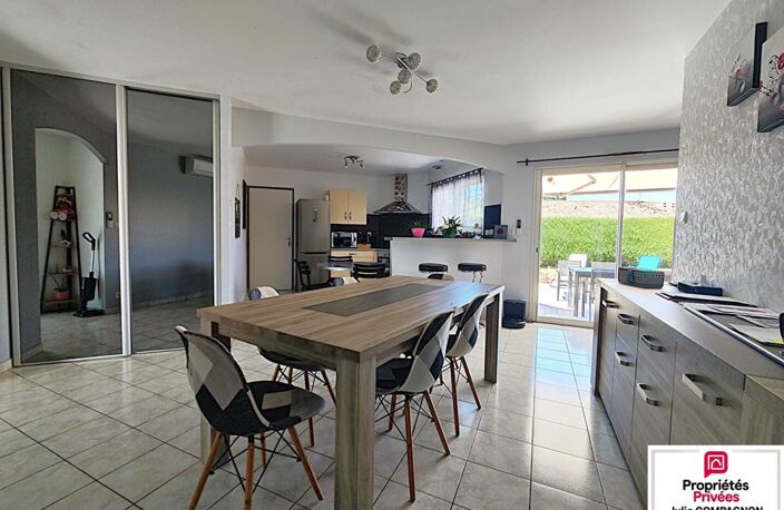 Maison de Plain-pied  120 m² - 5 chambres - garage et terrain — photo 3
