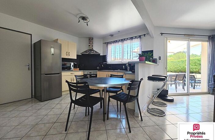 Maison de Plain-pied  120 m² - 5 chambres - garage et terrain — photo 4