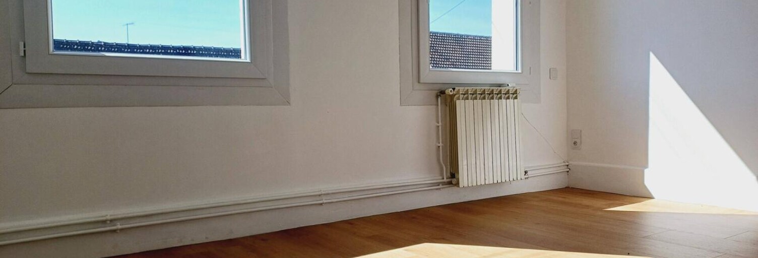 Immeuble  60 m² à vendre à Noyon (60400)