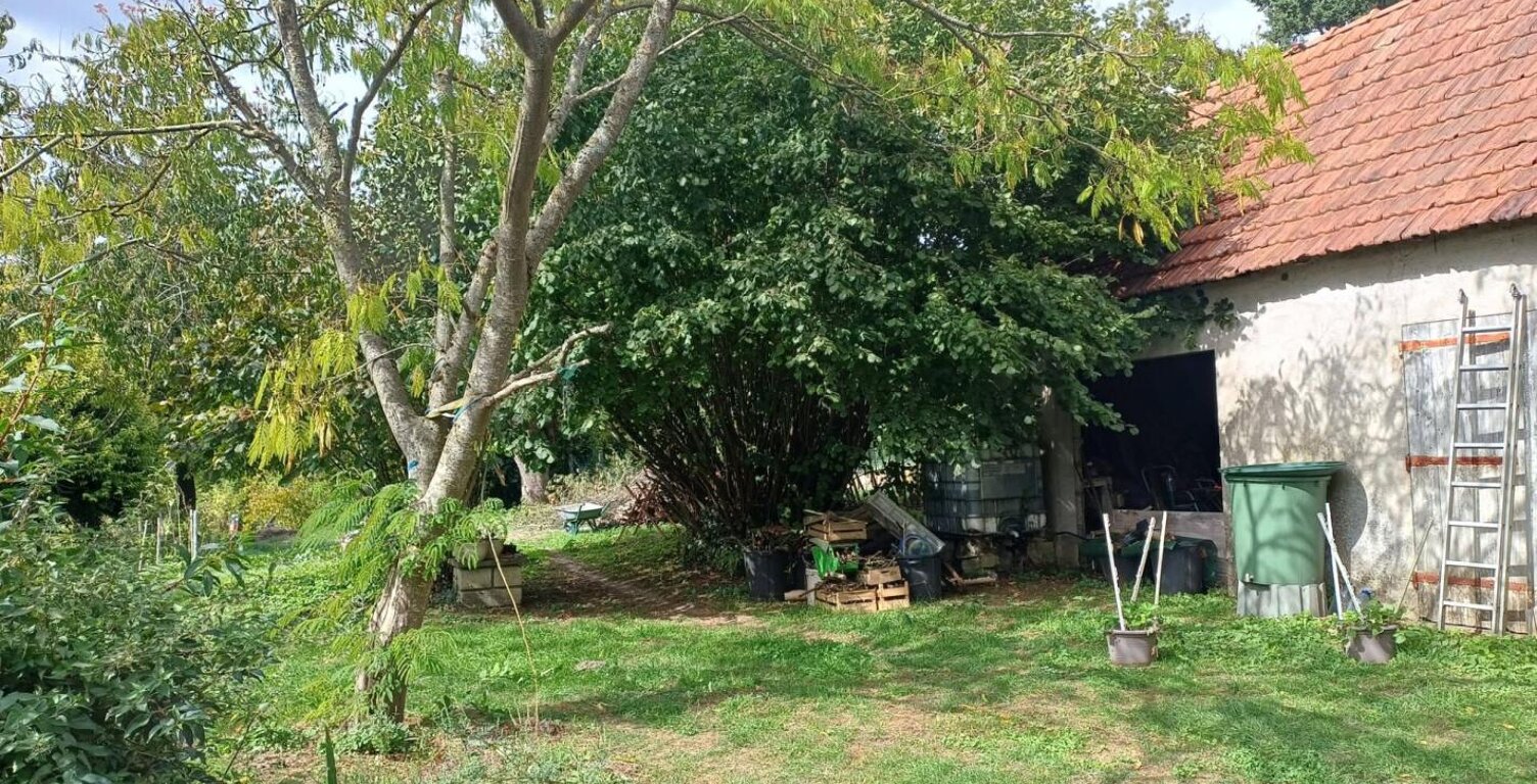 MAISON LASSIGNY, JARDIN, DEPENDANCES — photo 1