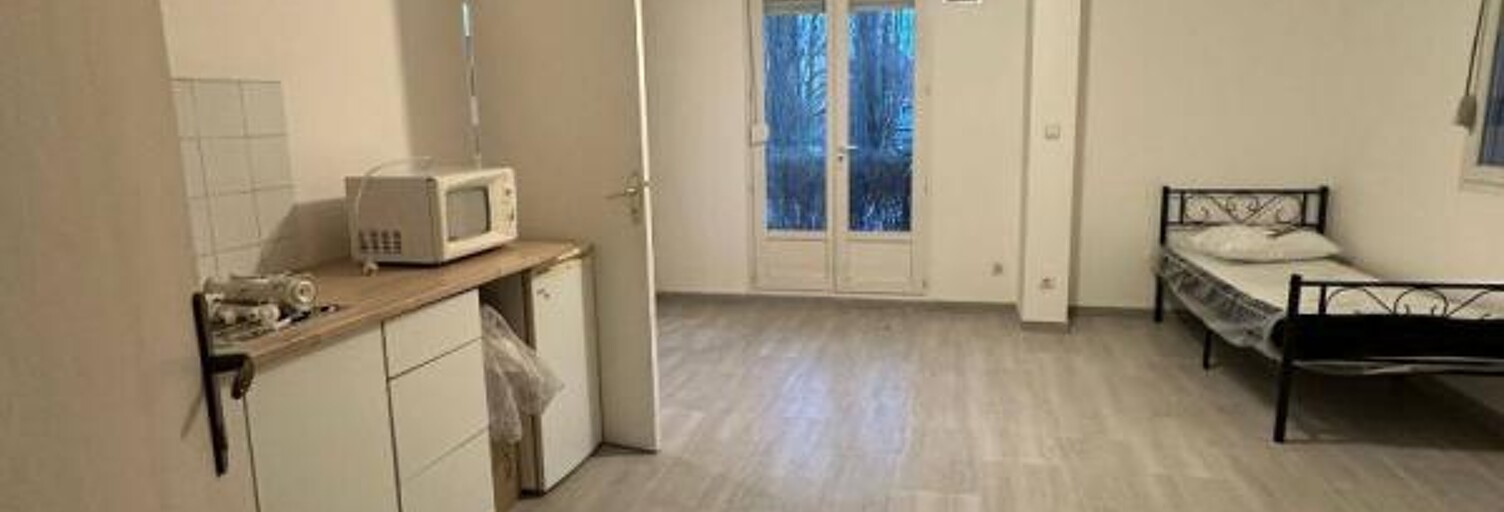 Immeuble  68 m² à vendre à Noyon (60400)