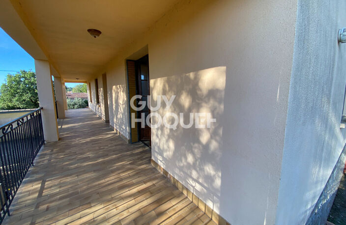 Maison de 220 m2 avec 2 parcelles de terrain constructible sur Saint Etienne De Fontbellon — photo 4