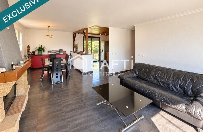 CHARAVINES  MAISON 3 CHAMBRES  SOUS-SOL COMPLET  CENTRE DU VILLAGE À PIED — photo 2