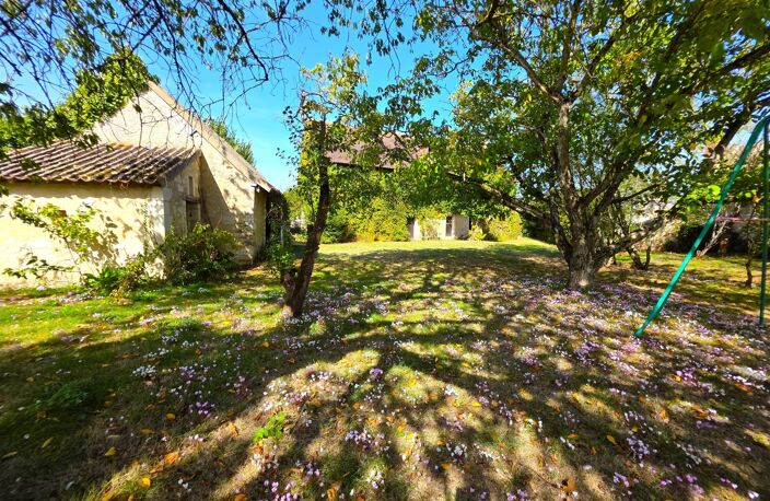 Ancien prieuré et ses dépendances. — photo 3