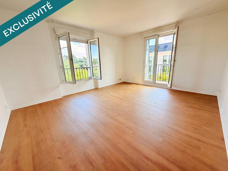 Vue dégagée avec ascenseur — photo 1