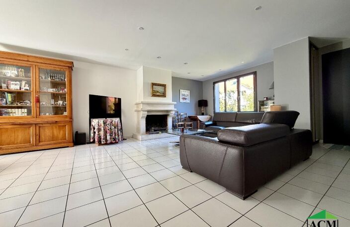 Vente maison 6 pièces 158 m² Méry-sur-Oise (95540) — photo 2