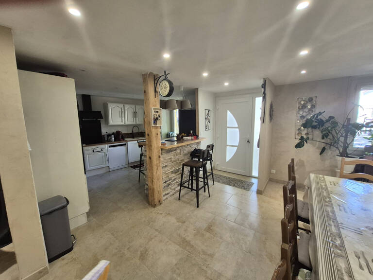 maison/villa 6 pièces — photo 1