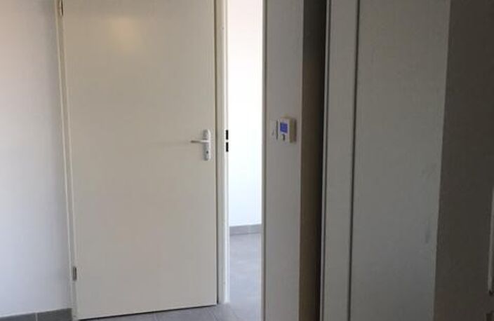 Location appartement 3 pièces 63 m² à Toulouse (31200) — photo 3