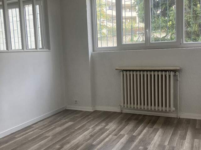 Local commercial — photo du bien