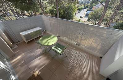 À LOUER / T2 AVEC TERRASSE / PLACE DE PARKING / CHATEAU — photo du bien