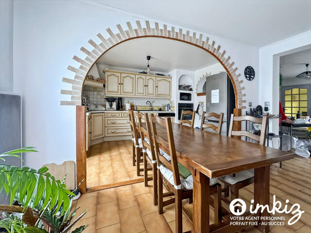 Maison familiale cle en main, DPE C, jardin et box — photo du bien