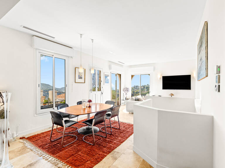 Nice - Falicon - Jolie maison 4 pièces de 95 m² rénové avec terrasse, jardin et vue sur les collines et la mer — photo 1