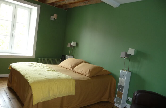 MONTBRISON HYPER-CENTRE   191 m2   TRIPLEX   CINQ CHAMBRES — photo 4