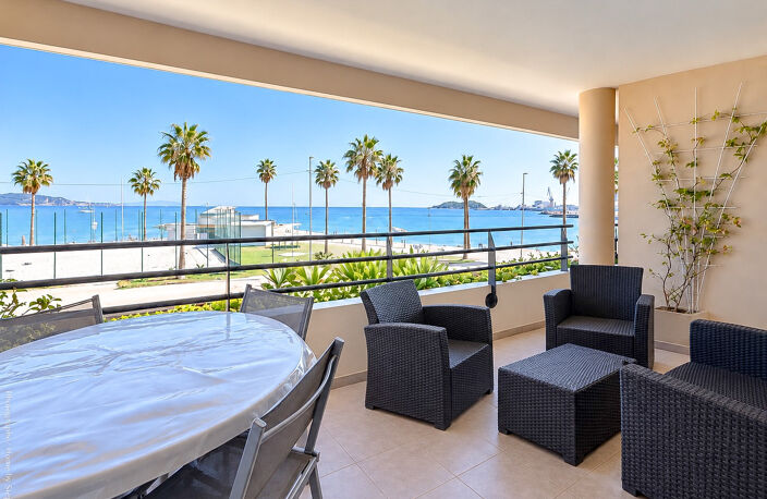 Exclusif: Front de mer la Ciotat- terrasse- parking privé — photo 2