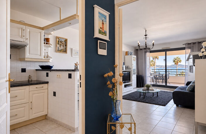 Exclusif: Front de mer la Ciotat- terrasse- parking privé — photo 4
