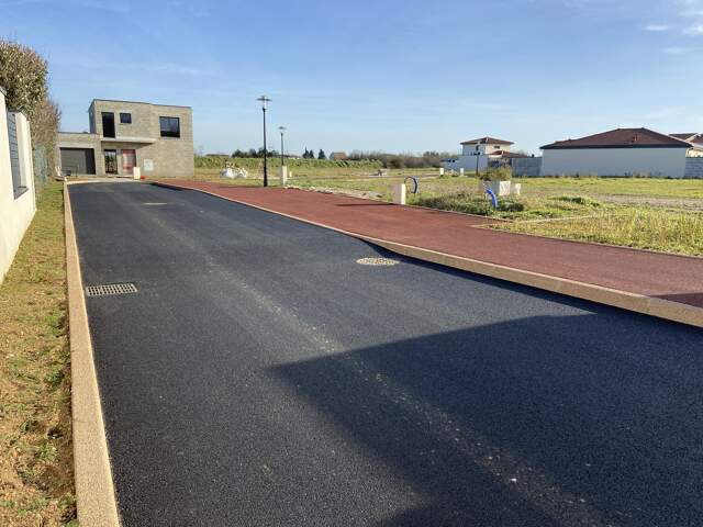 GENAS - Parcelle de terrain à bâtir - viabilisée — photo du bien