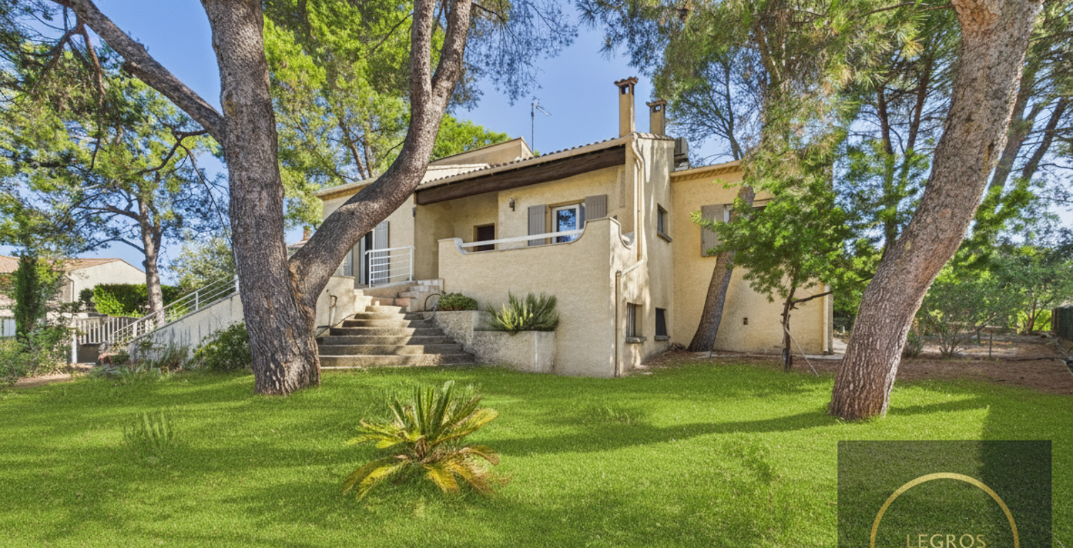 Maison d'architecte de 135 m2 sur plus de 700 m2 de terrain — photo 1