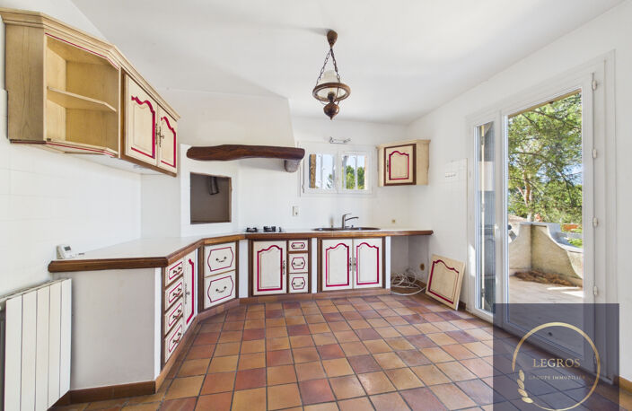 Maison d'architecte de 135 m2 sur plus de 700 m2 de terrain — photo 3
