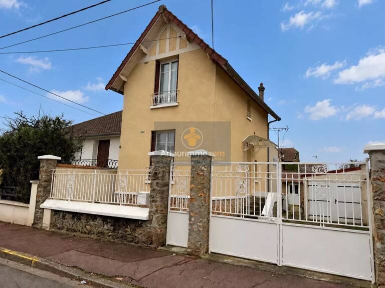 Maison à louer Verneuil Sur Seine 3 pièces 71 m2 avec jardin, garage et dépendance — photo 1