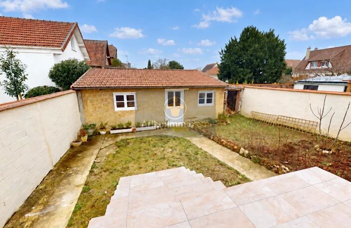 Maison à louer Verneuil Sur Seine 3 pièces 71 m2 avec jardin, garage et dépendance — photo 2