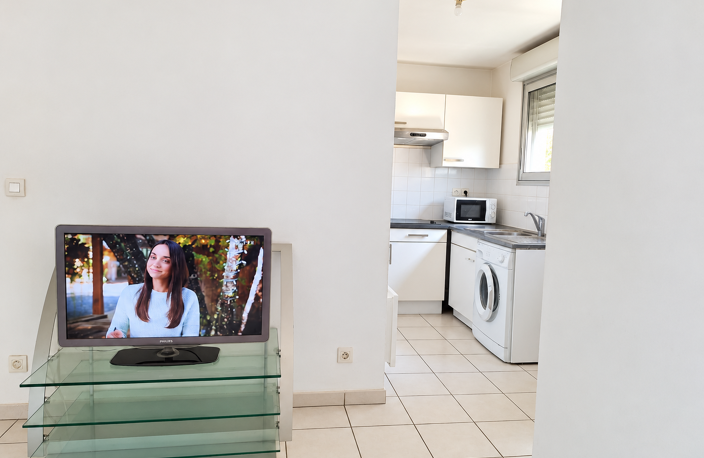 Investissement locatif   Appartement avec terrasse au calme, — photo 4