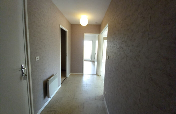 APPARTEMENT TYPE 3 - SAINT LAURENT NOUAN — photo 4