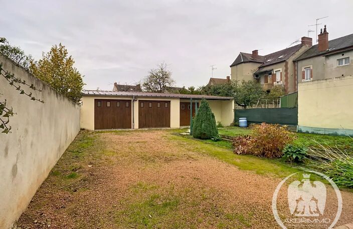 Allier (03) Maison spacieuse à Montluçon avec jardin et équipements modernes — photo 2