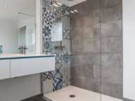 - GRANDE BAIE VITREE DANS SEJOUR + ACCES DIRECT SUR LA TERRASSE DEPUIS LES CHAMBRES!!EMMENAGEMENT FI — photo 4