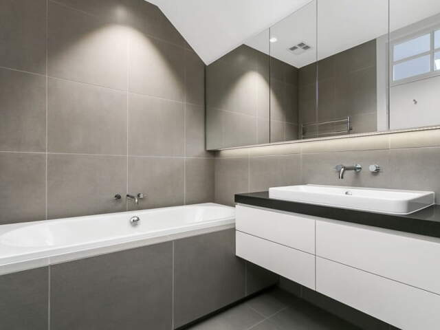 T4 AU DERNIER ETAGE DANS PETITE RESIDENCE — photo du bien