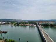 - STUDIO MODERNE ET LUMINEUX/SANS VIS-A-VIS/AU BORD DU RHIN PRES DE LA PASSERELLE DES TROIS PAYS — photo 3