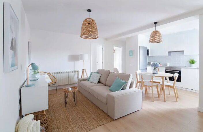 TRES BON RAPPORT QUALITE/PRIX! AVEC TOUT LE CONFORT DU NEUF : SPACIEUX BALCON, LARGE BAIE VITREE... — photo 2