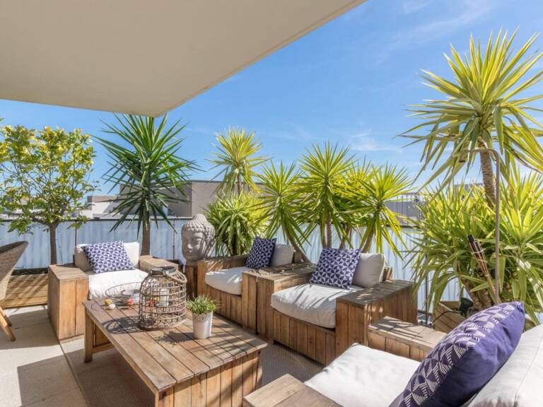 GRAND 2 PIECES AVE 30 M2 DE TERRASSE EN ATTIQUE — photo 1