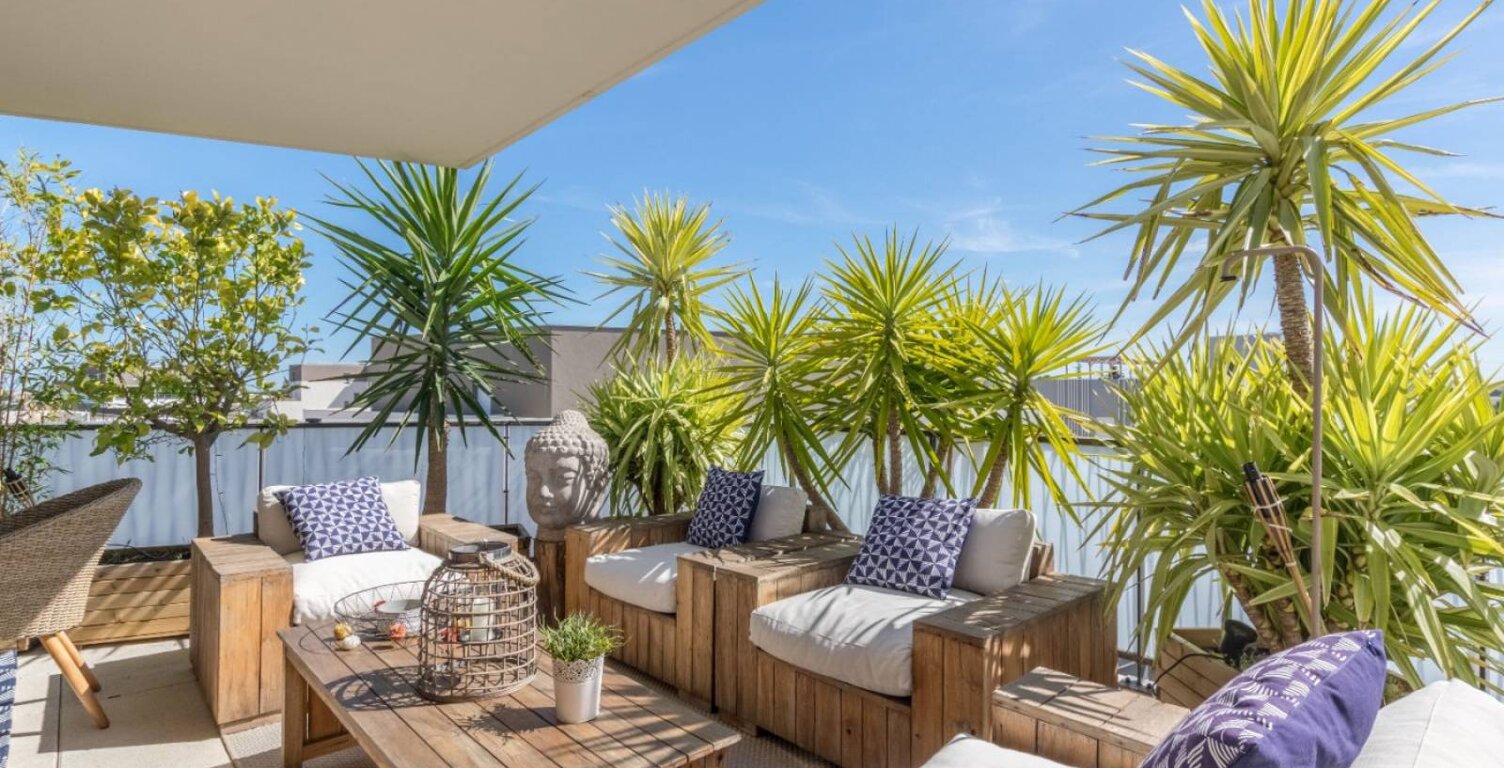 GRAND 2 PIECES AVE 30 M2 DE TERRASSE EN ATTIQUE — photo 1