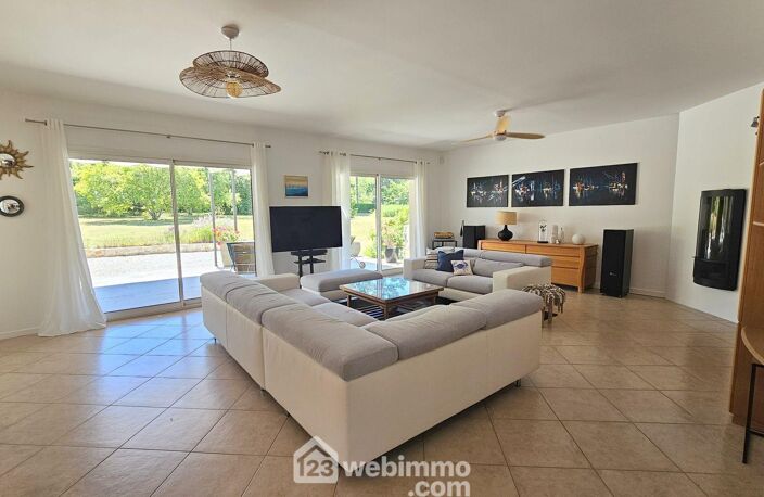 Maison - 237m² - Milly-la-Forêt — photo 5