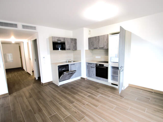 3 pièces avec pkg privatif Neuf NICE OUEST 445 000 EUR — photo du bien