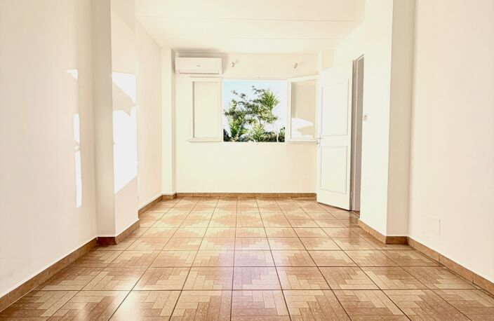 Vente Maison/villa 4 pièces — photo 5