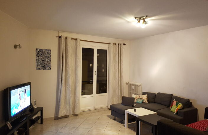 Location appartement 3 pièces 64 m² à Grenoble (38000) — photo 3