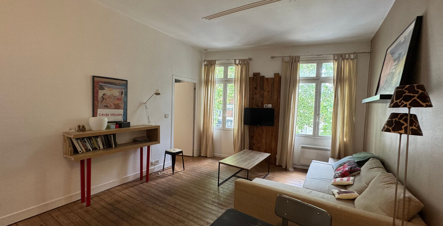 Appartement T2 MEUBLE - 38.40 m² - TOURS — photo 1