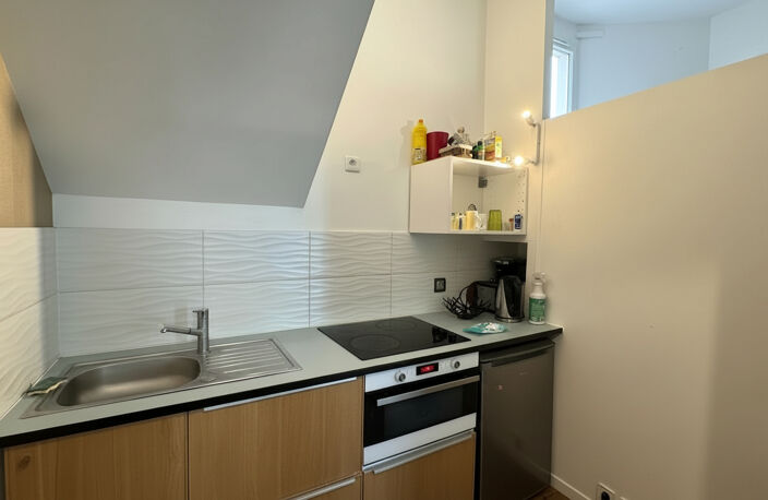 Appartement T2 MEUBLE - 38.40 m² - TOURS — photo 3