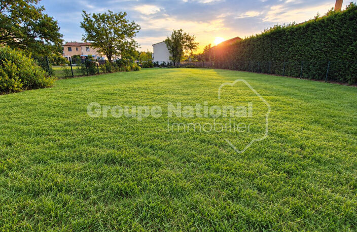 Terrain constructible Sauveterre 1360 m2 — photo 3