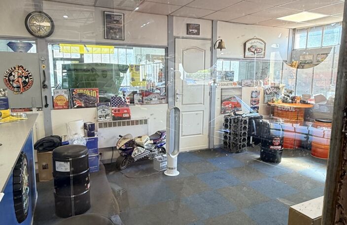 Vente Boutique/Local commercial 240 m&sup2; — photo 4