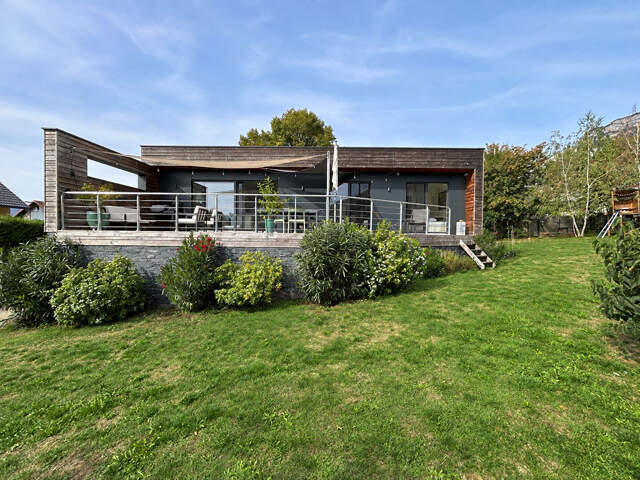 Maison récente de plain-pied - 94 m²  - Méry — photo du bien