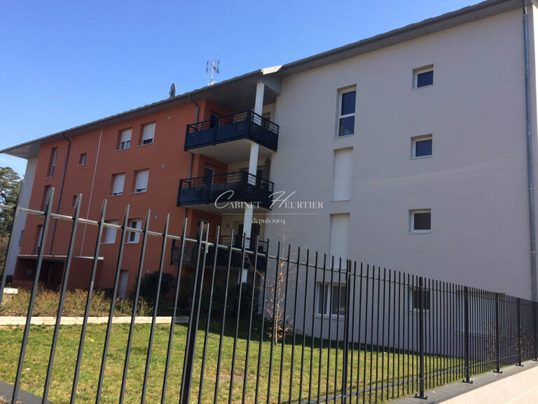 RIVES - APPARTEMENT T3 - TERRASSE + GARAGE — photo 1