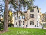 Maison ancienne avec jardin et piscine au calme d'une impasse — photo 3