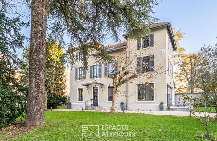 Maison ancienne avec jardin et piscine au calme d'une impasse — photo 3