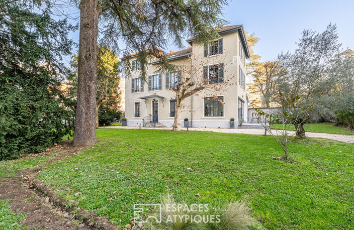 Maison ancienne avec jardin et piscine au calme d'une impasse — photo 4
