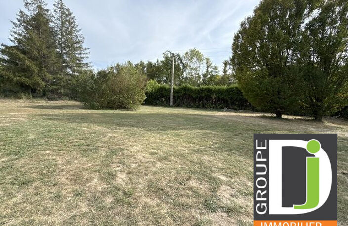 Terrain plat à bâtir de 650m2 à Aouste sur Sye — photo 2