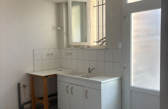 Appartement Sirod 4 pièce(s) 9813 m2 — photo 2