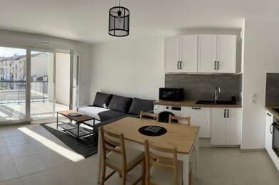 Appartement 3 pièces 1220 €
